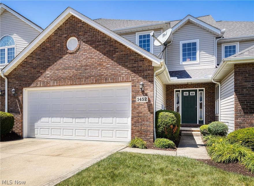 Gorgeous cluster home located in The Links subdivision offers an open floor plan, full walk-out lower level, first floor owner’s suite and overlooks a beautiful pond.  The private porch leads you into the 2-story foyer with a large entry-way closet.  Enjoy the spacious kitchen with plenty of cabinets, counter space and a generous sized pantry.  The dining room area open up to a 2-story living room with skylights and a gas fireplace. Enjoy the fabulous water views off the deck located right off the living room. The first floor owner’s suite includes 2 closets (walk-in and standard), high ceilings and large bathroom with double sinks, shower and a spa tub.  The upper level includes an additional spacious bedroom with huge walk-in closet, additional full bath and a large loft area perfect for 2nd office, library, media or exercise area.  The third room can easily be used as a third bedroom or home office. The full walk-out lower level is plumbed for a bath and is ready to be finished. Thi