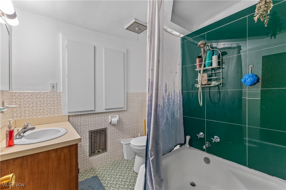 City/Canfield - Residential