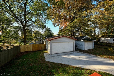 Tiny photo for 800 Fess Avenue, Akron, OH 44307 (MLS # 5254913)