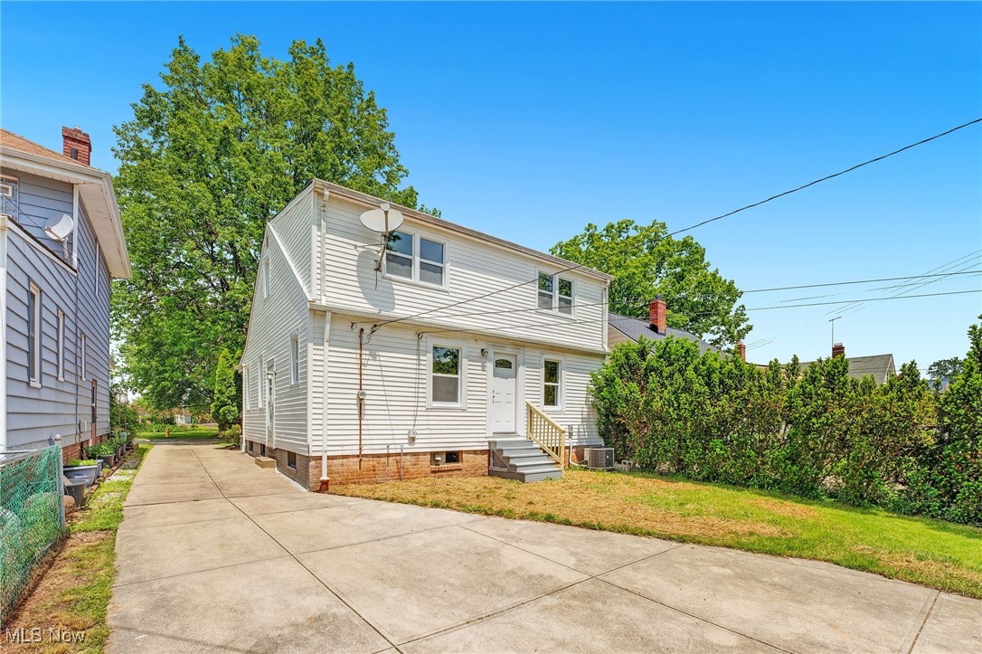 2707 Grovewood Avenue, Parma, Ohio image 28