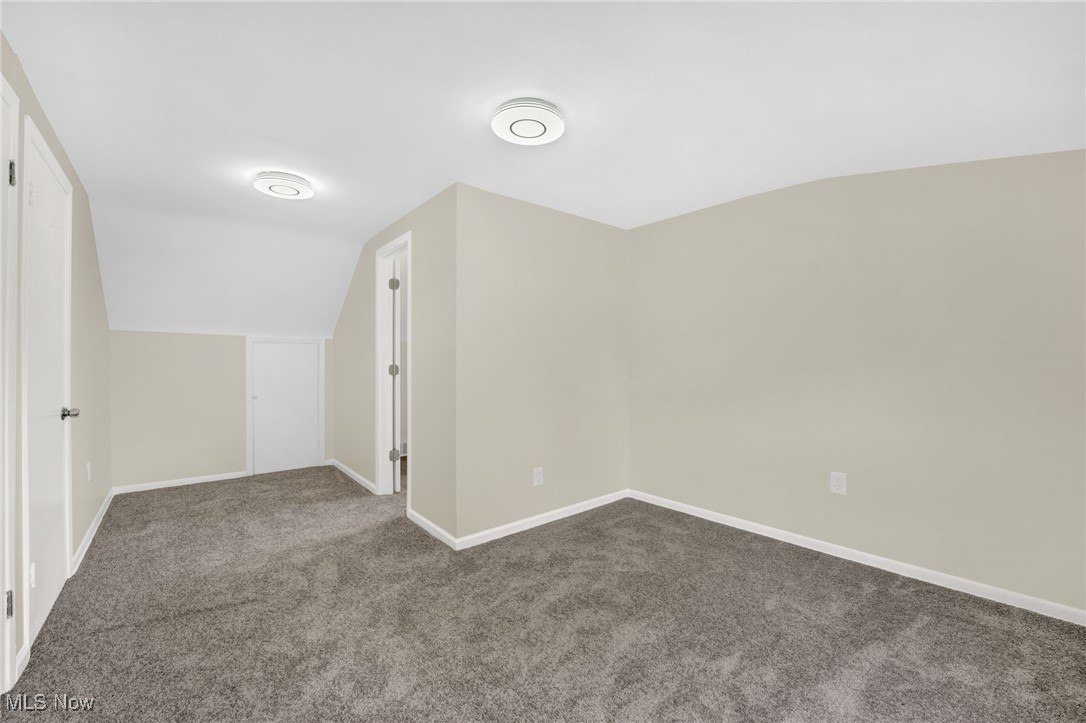 2707 Grovewood Avenue, Parma, Ohio image 19