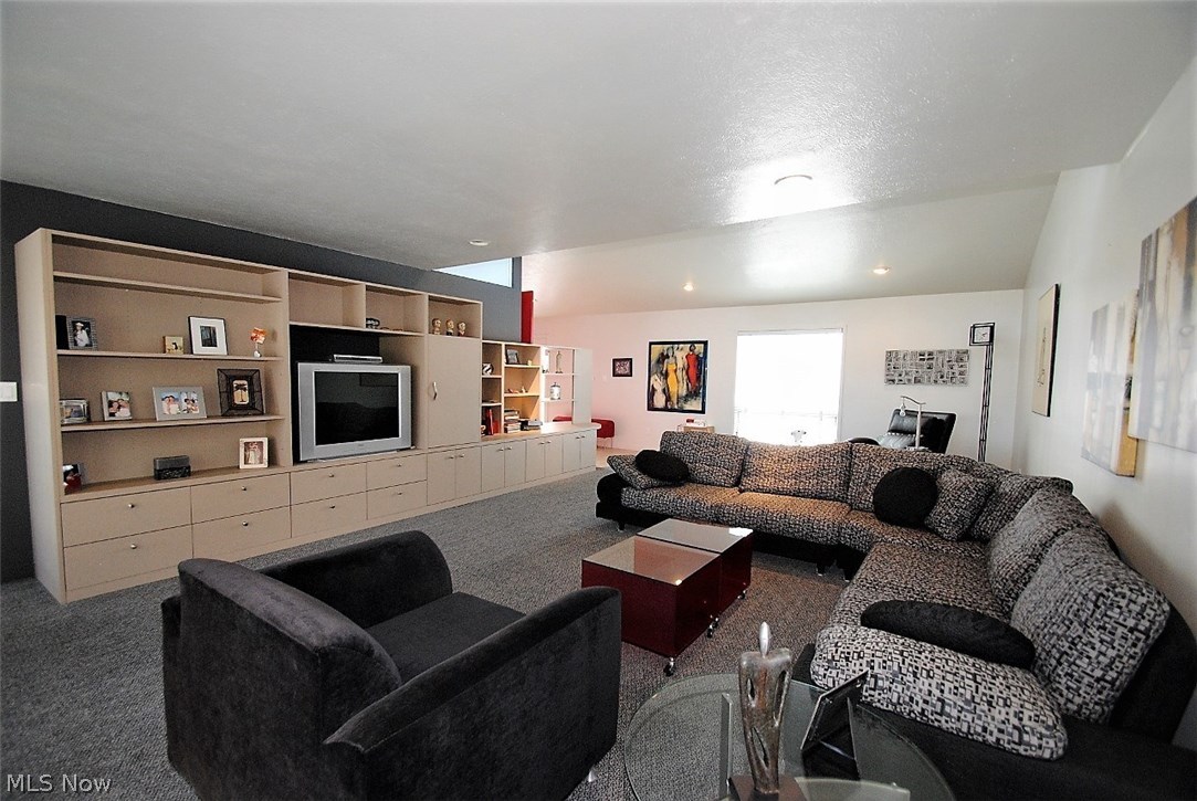 Shakercrest - Residential