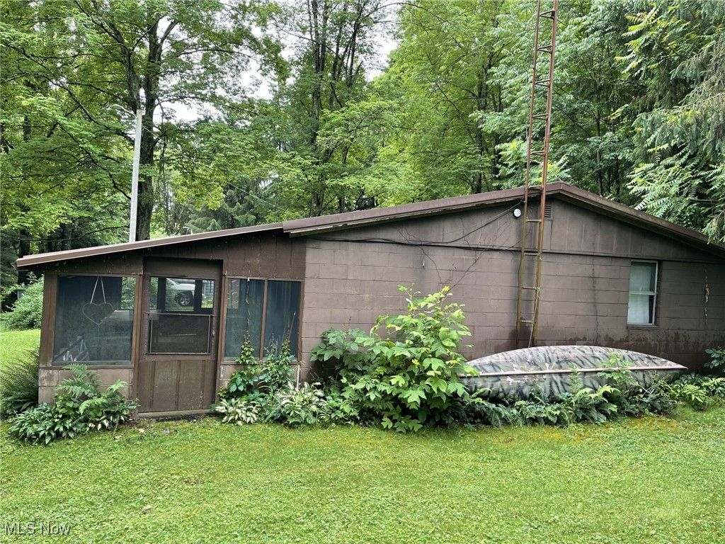 Photo of 14290 Cr 410, Coshocton, OH 43812 (MLS # 5182360)