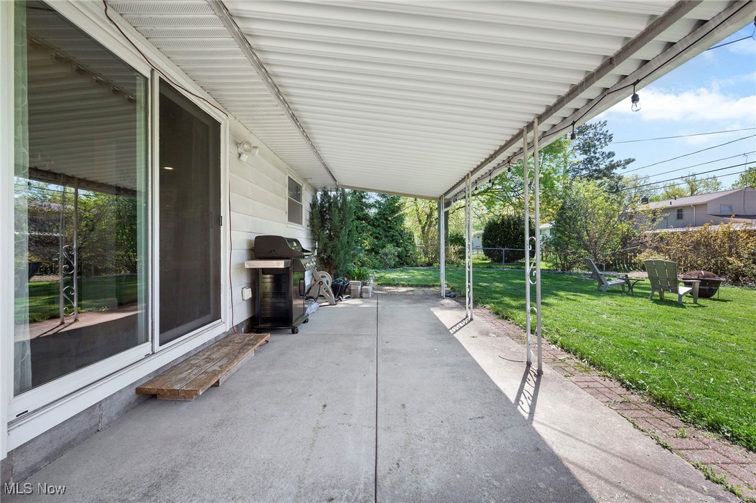 24677 Randall Drive, North Olmsted, Ohio image 27