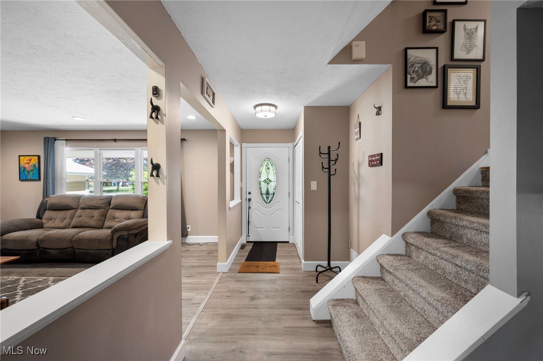 24677 Randall Drive, North Olmsted, Ohio image 10