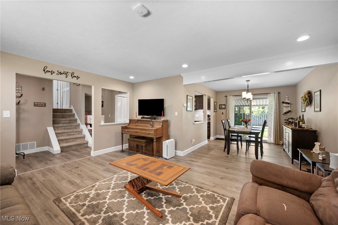 24677 Randall Drive, North Olmsted, Ohio image 2