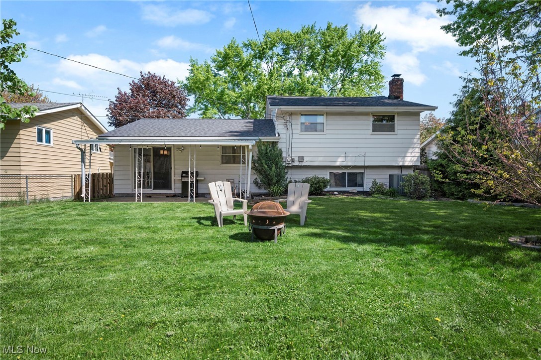 24677 Randall Drive, North Olmsted, Ohio image 29