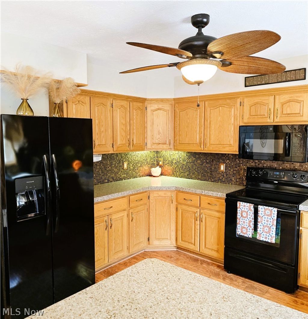 Photo of 8420 Hunting Drive, North Royalton, OH 44133 (MLS # 5201692)