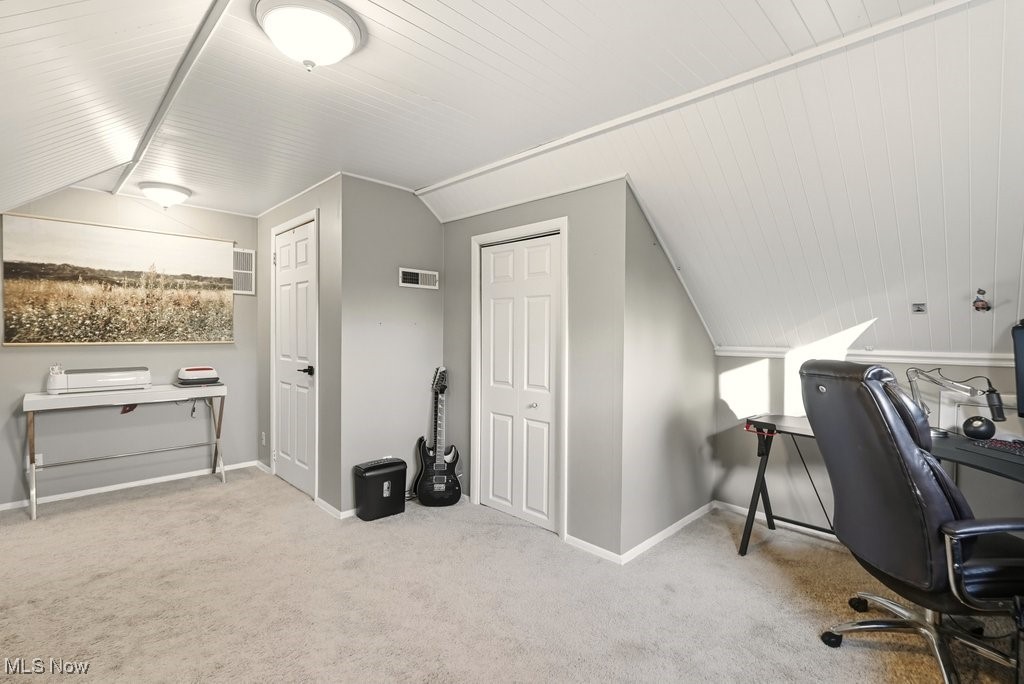 Cuyahoga Falls, Ohio 44221, United States, 4 Bedrooms Bedrooms, ,1 BathroomBathrooms,Residential,Active,221700