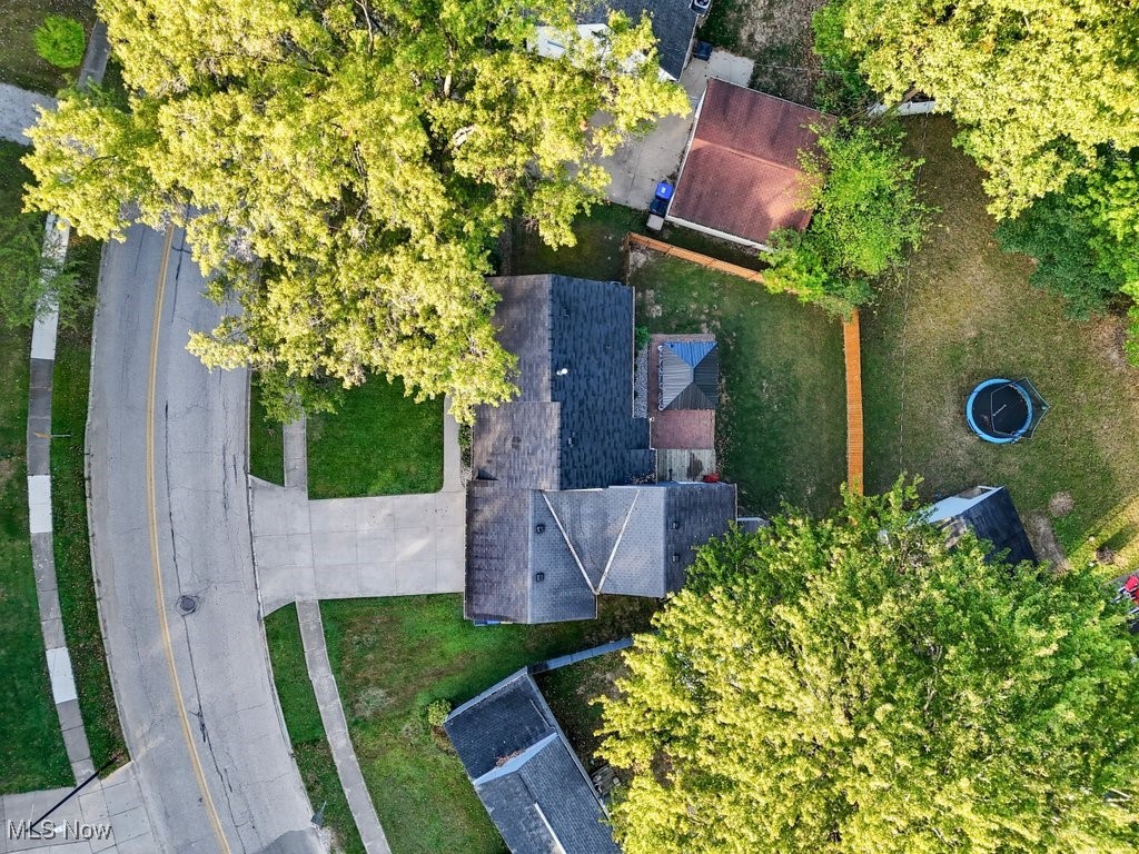 Cuyahoga Falls, Ohio 44221, United States, 4 Bedrooms Bedrooms, ,1 BathroomBathrooms,Residential,Active,221700