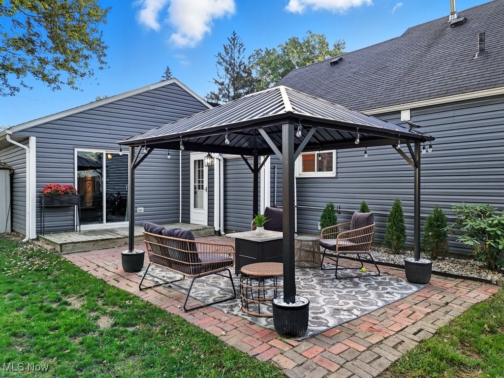 Cuyahoga Falls, Ohio 44221, United States, 4 Bedrooms Bedrooms, ,1 BathroomBathrooms,Residential,Active,221700