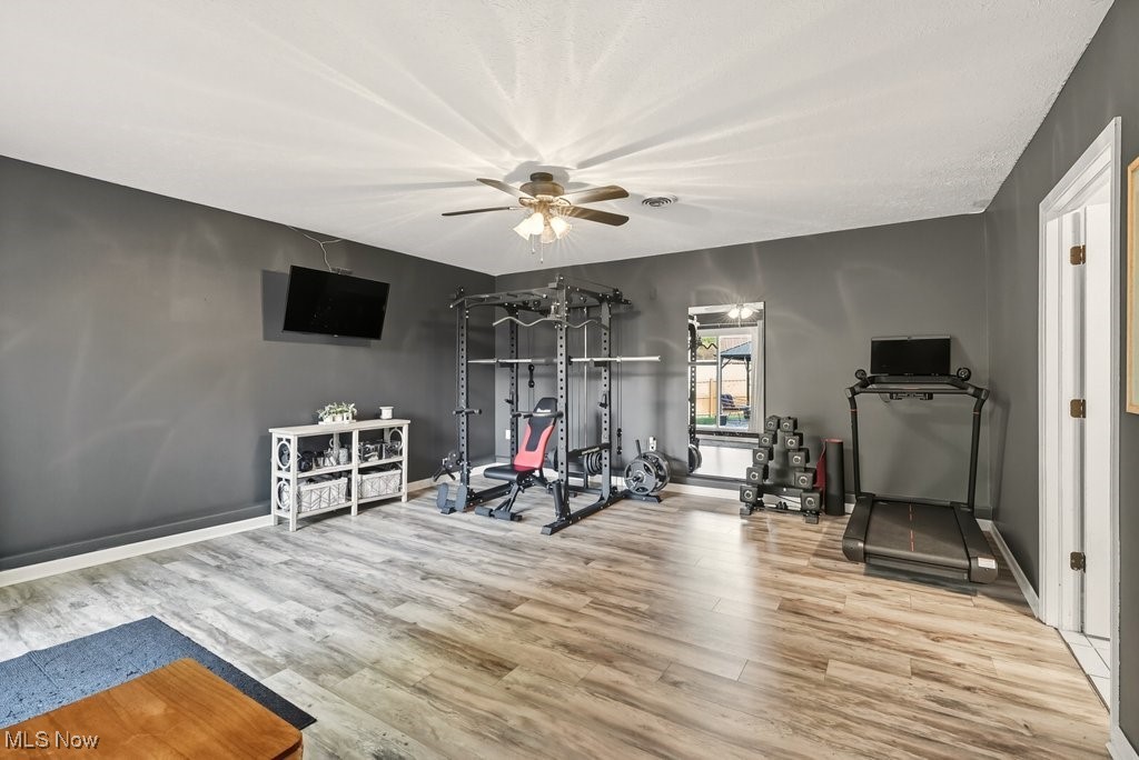 Cuyahoga Falls, Ohio 44221, United States, 4 Bedrooms Bedrooms, ,1 BathroomBathrooms,Residential,Active,221700