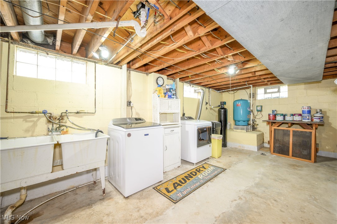 65 E Bellisle Drive, Akron, Ohio image 25