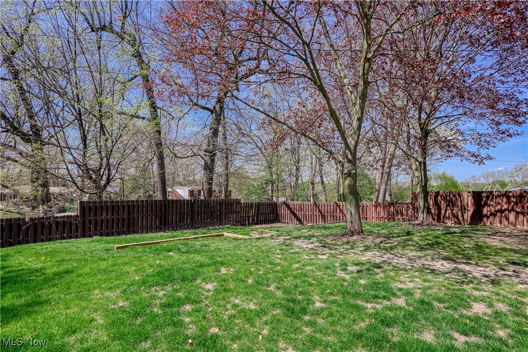 65 E Bellisle Drive, Akron, Ohio image 35