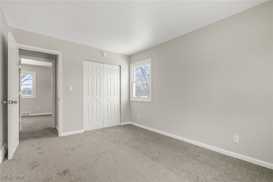 8093 Glen Oaks Drive, Warren, Ohio image 31