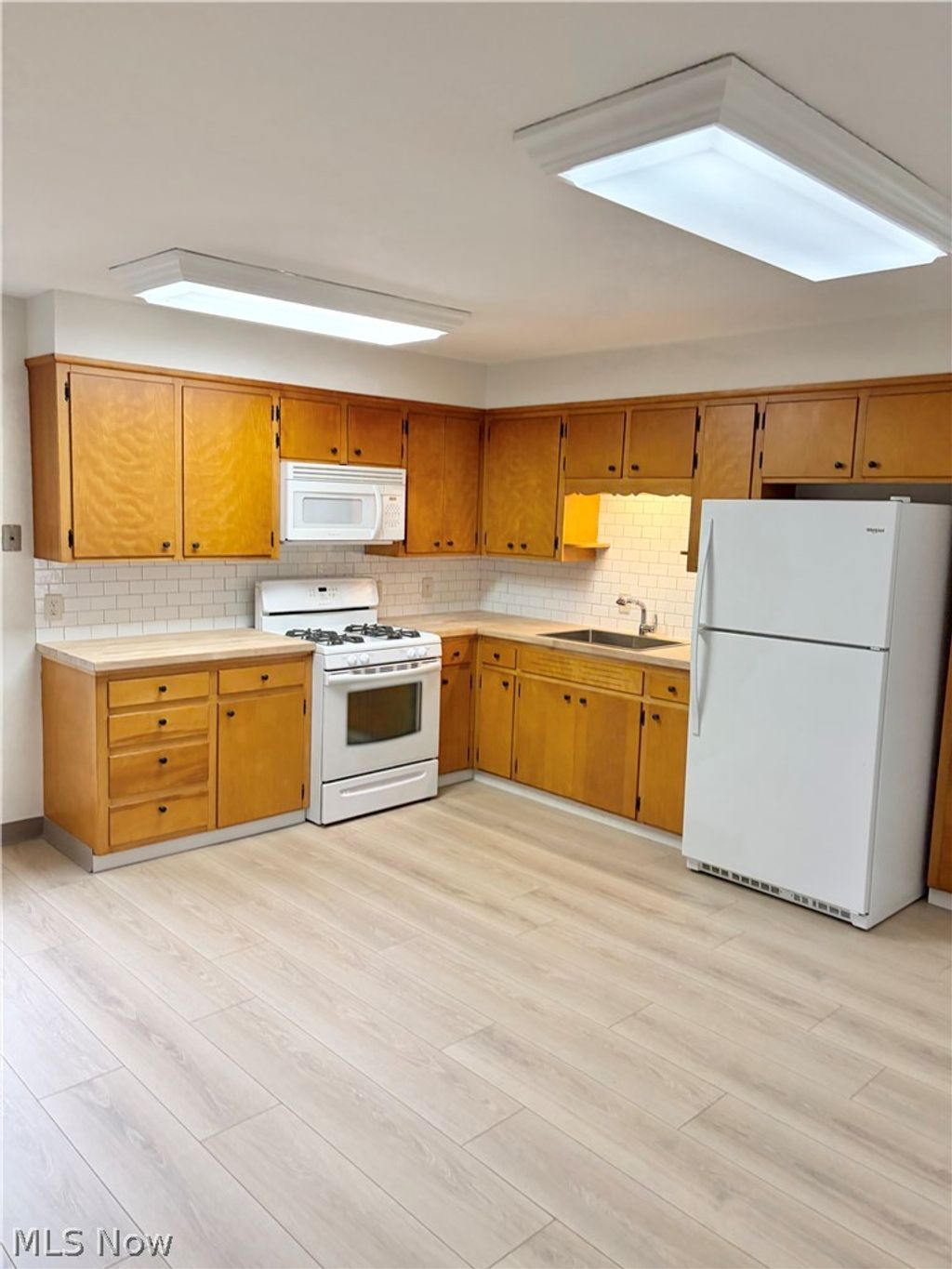 Photo of 1417 Sunny Drive, Girard, OH 44420 (MLS # 5185632)