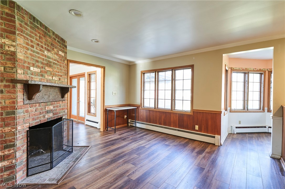 Oak Tree - Residential