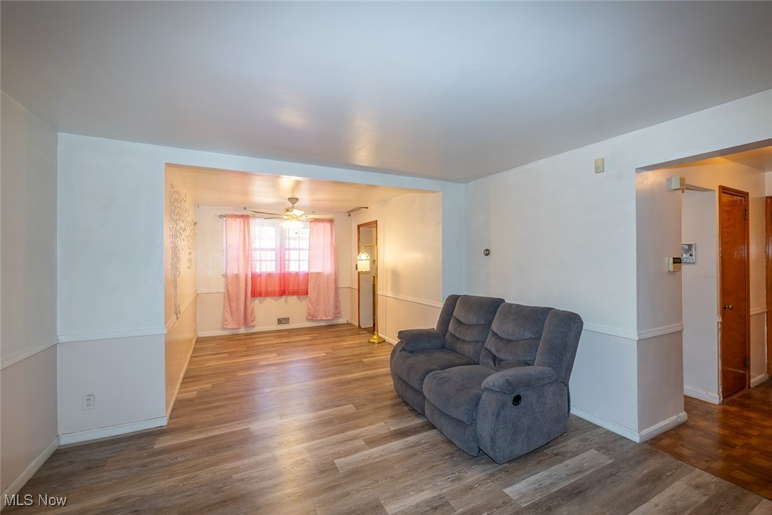 17007 Van Aken Boulevard 2