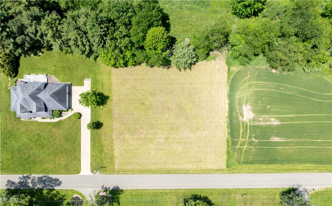 Pleasant Valley Road, New Philadelphia, Ohio image 1