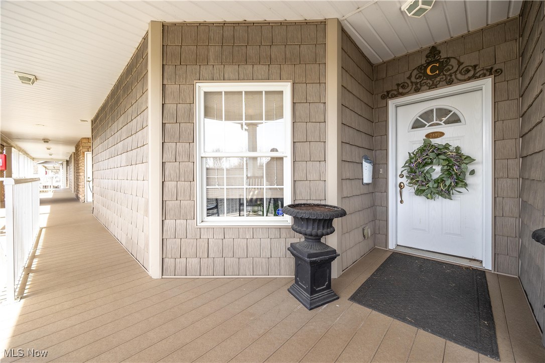 2892 Whispering Shores Drive, Vermilion, Ohio image 1