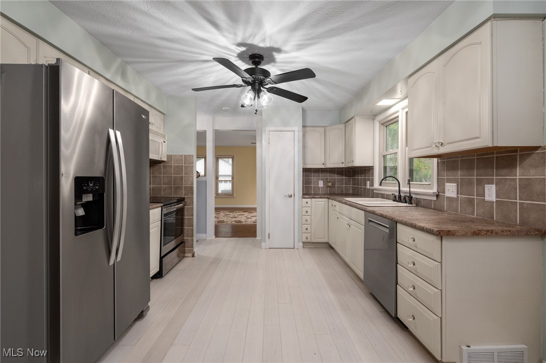 Twin Lakes - Residential