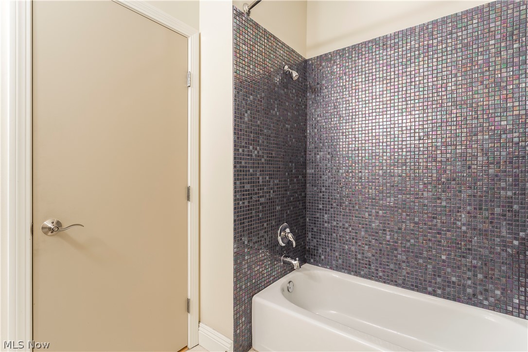 Larchmere Lofts Condo - Residential