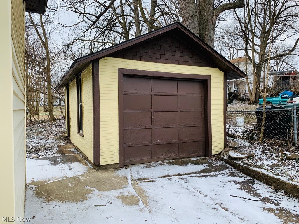 Chest G Sub - Residential