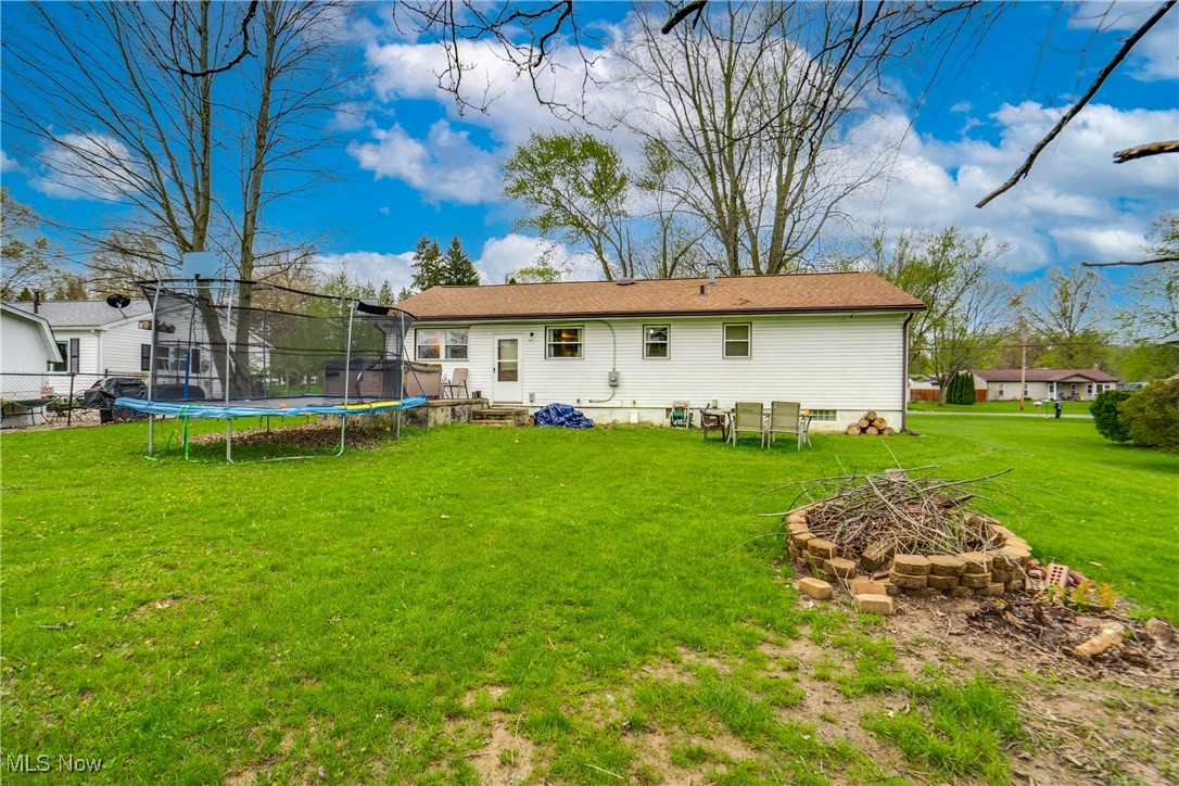 5791 Lyric Drive, Clinton, Ohio image 4