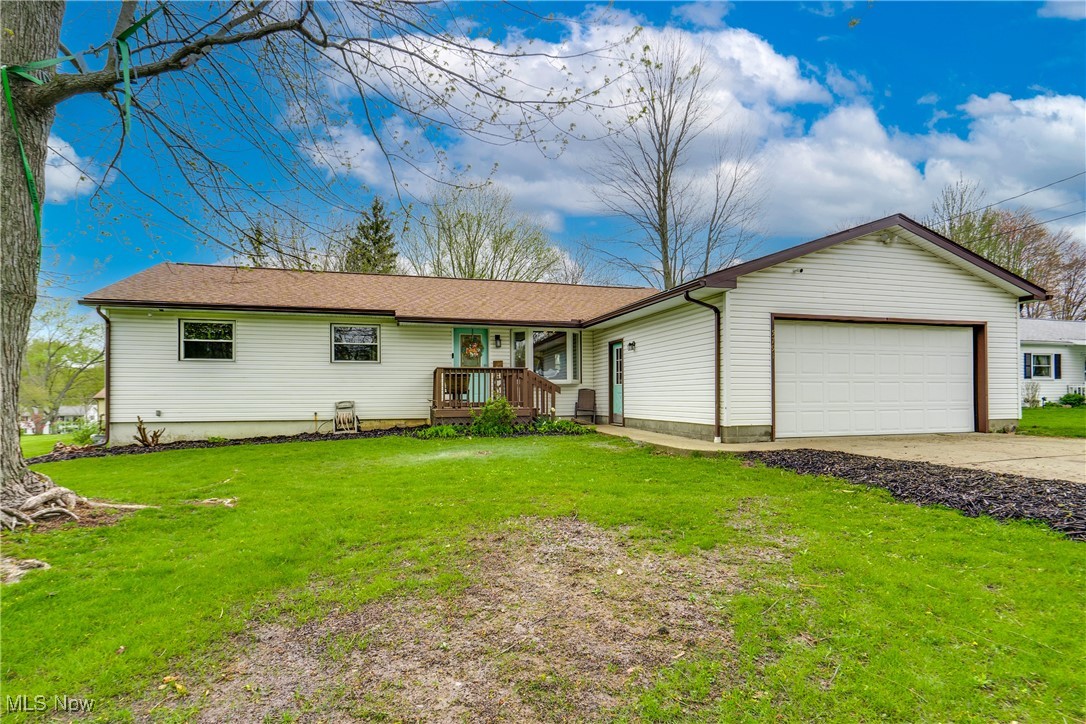 5791 Lyric Drive, Clinton, Ohio image 2