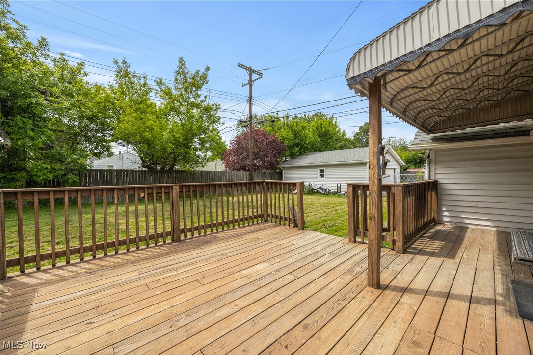 348 Elberta Drive, Vermilion, Ohio image 7
