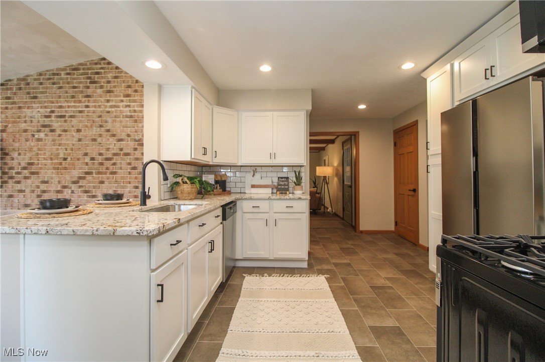 1826 Alverne Drive, Youngstown, Ohio image 10