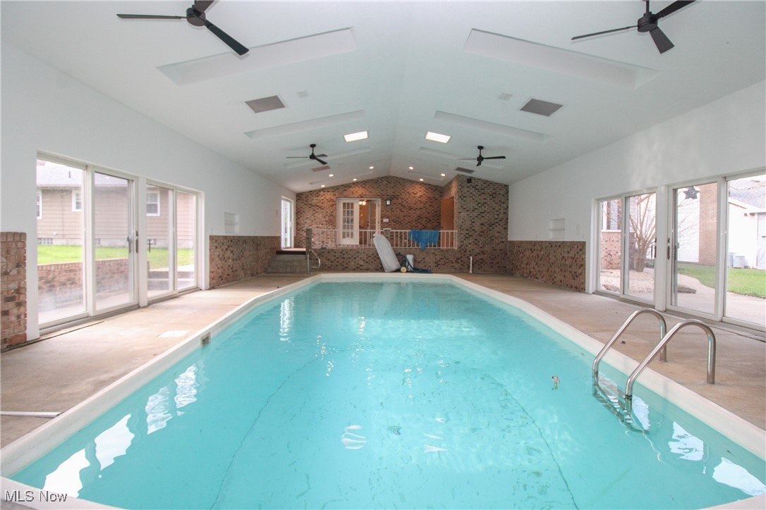 1826 Alverne Drive, Youngstown, Ohio image 23