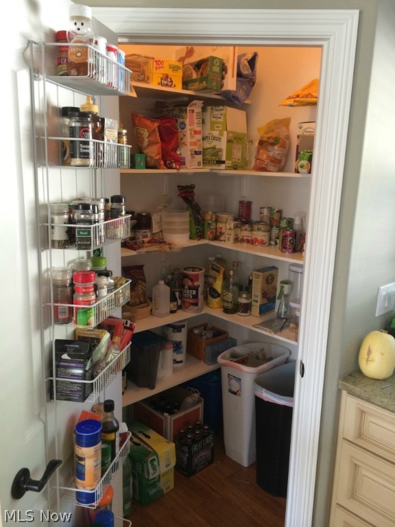 Quayle-Telling Realty Cos - Residential