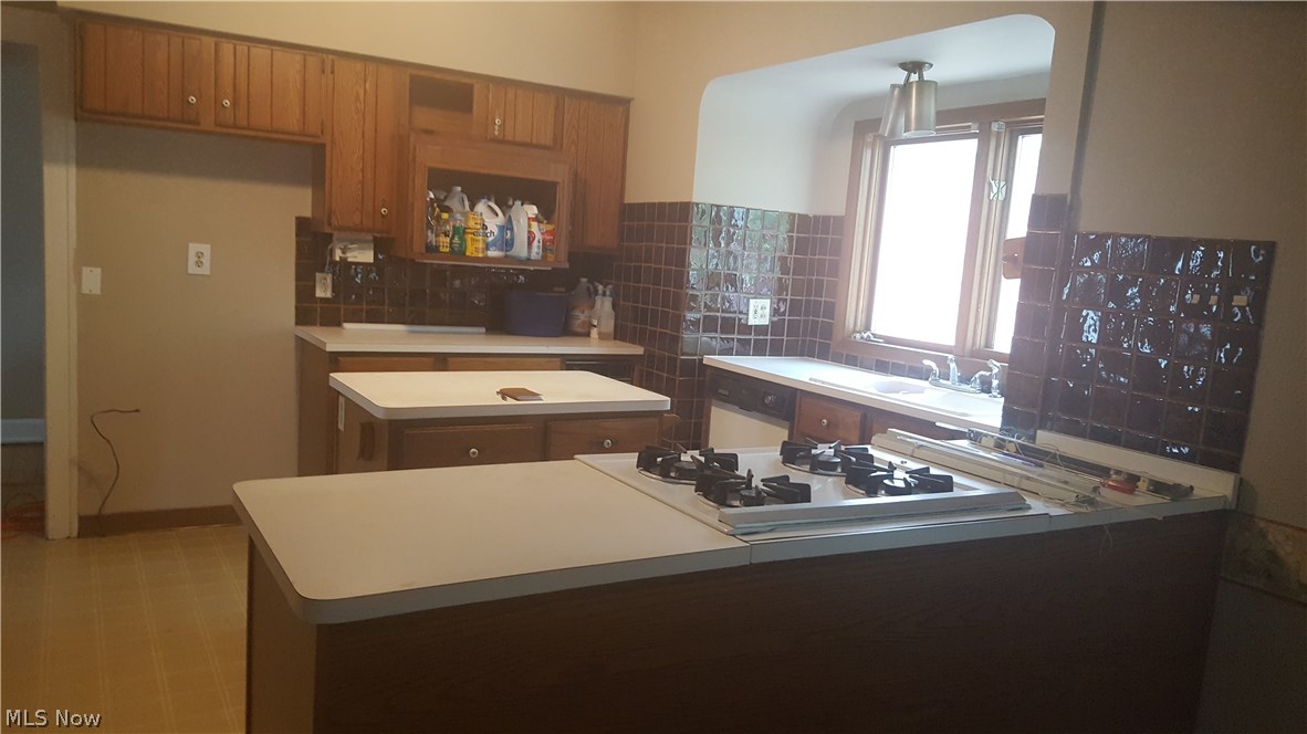 Yellowstone Estate - Residential