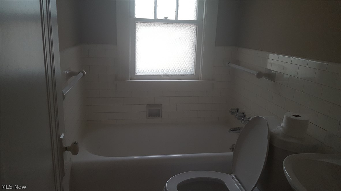 Yellowstone Estate - Residential