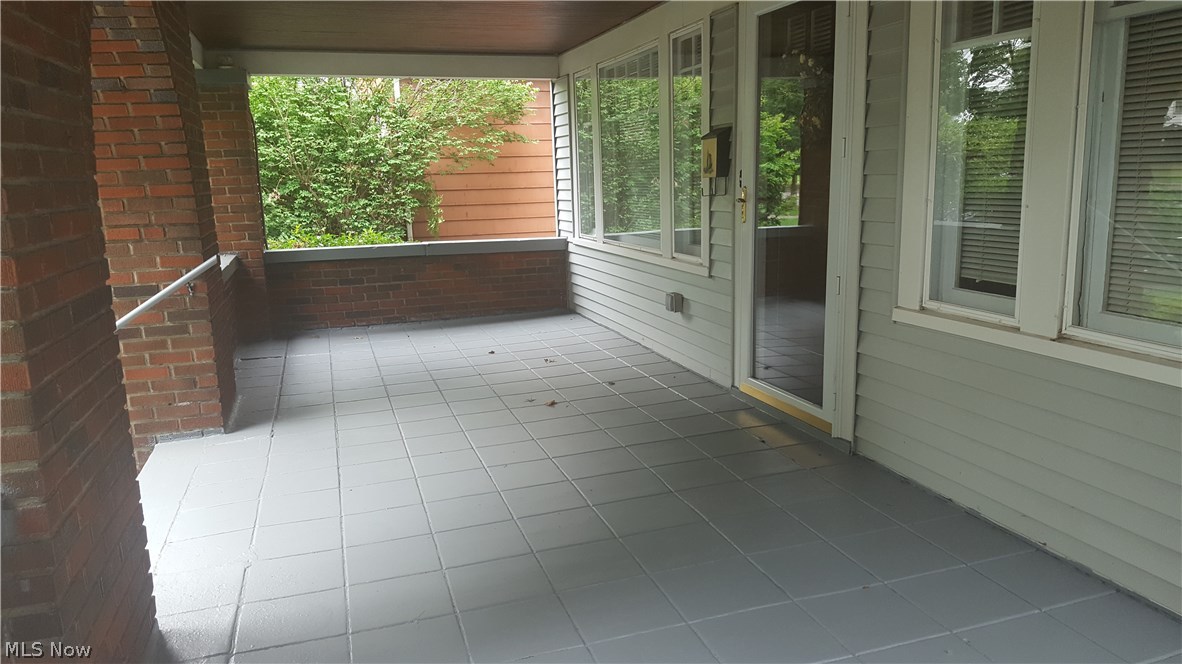 Yellowstone Estate - Residential