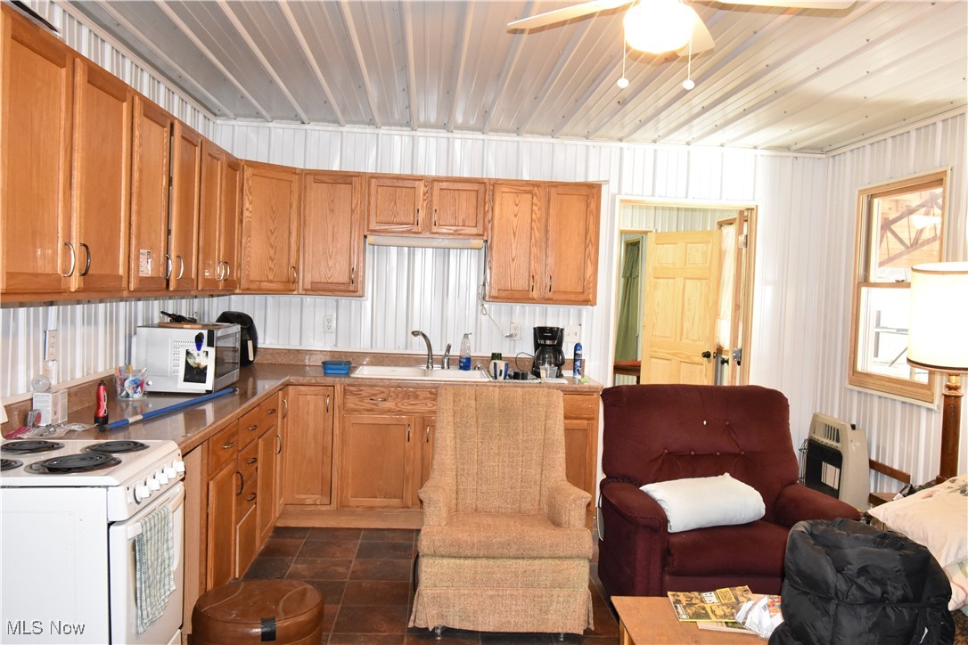 Connecticut Western Reserve - Residential Income