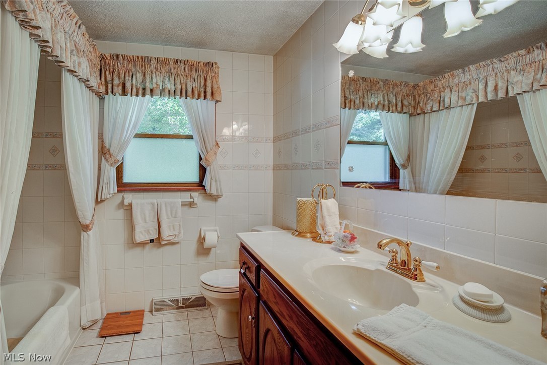 Lakeview Crest - Residential