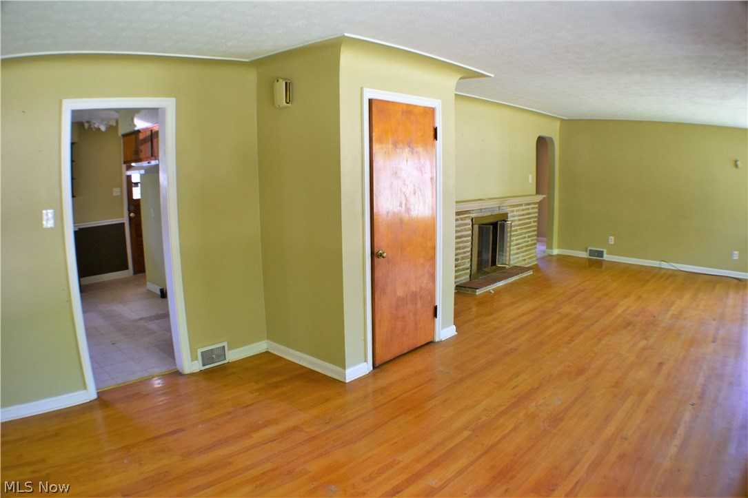 Abraham 1 - Residential