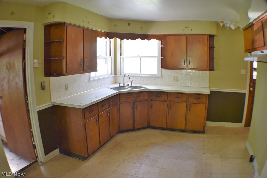 Abraham 1 - Residential