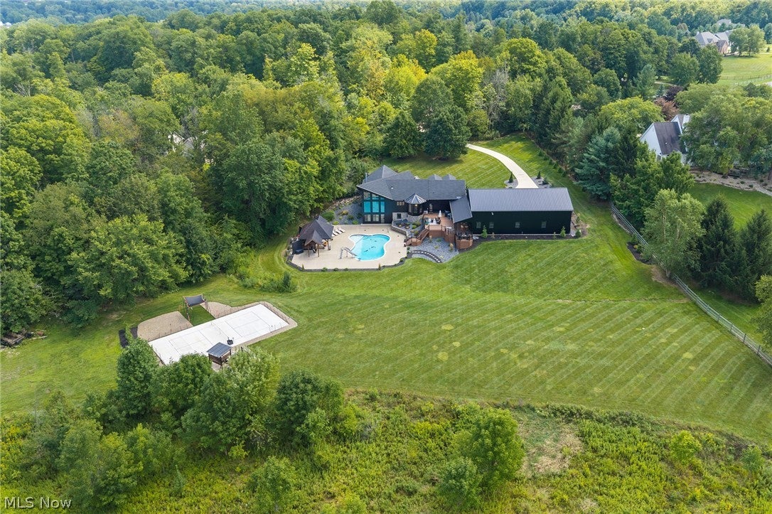 2245 Thoroughbred Drive