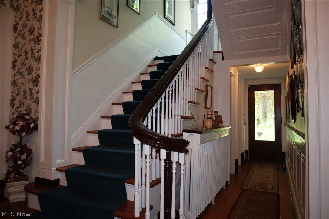 123 W Main Street