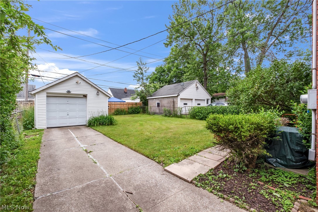 Center Hwy - Residential