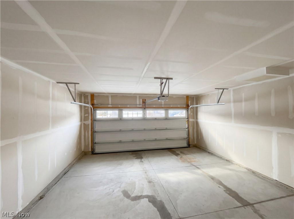 CROSSINGS AT MARTINS RUN - Residential