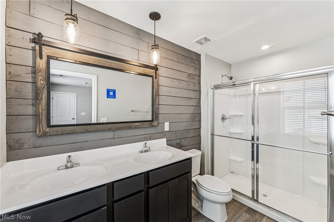 CROSSINGS AT MARTINS RUN - Residential