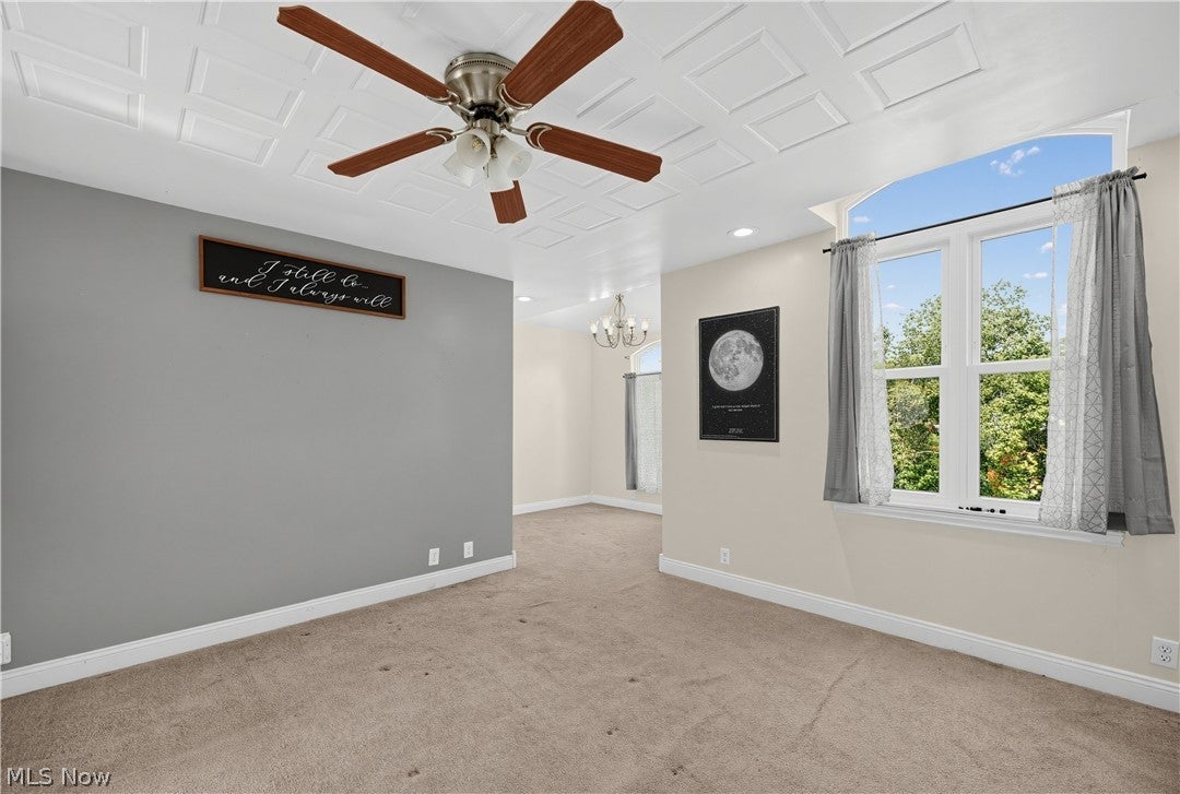 6 Hillcrest Drive