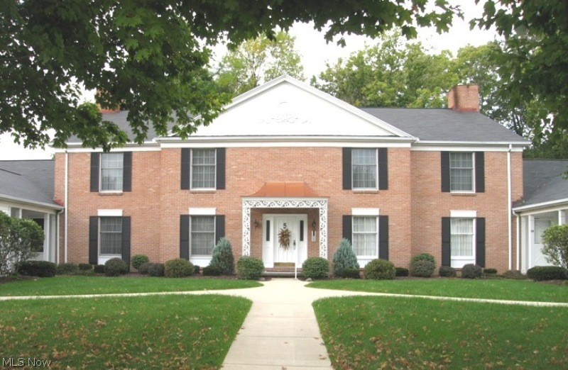 Lovely Executive Estates CONDO! 2 Bedrooms, 2 baths and 1 car garage. This main floor condo with a private entrance is located on a nice wooded lot. Carefree living in newer South side subdivision. Upgraded windows, kitchen sink and counter tops, furnace, hot water heater, range, refrigerator and carpet. Professionally painted and decorated. Patio is off the living room. Easy access to major highways.