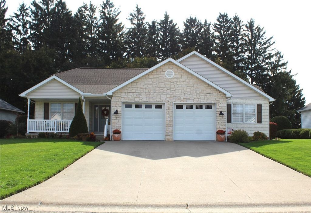 Photo of 114 Stone Crossing Street NE, Canton, OH 44721 (MLS # 5169191)