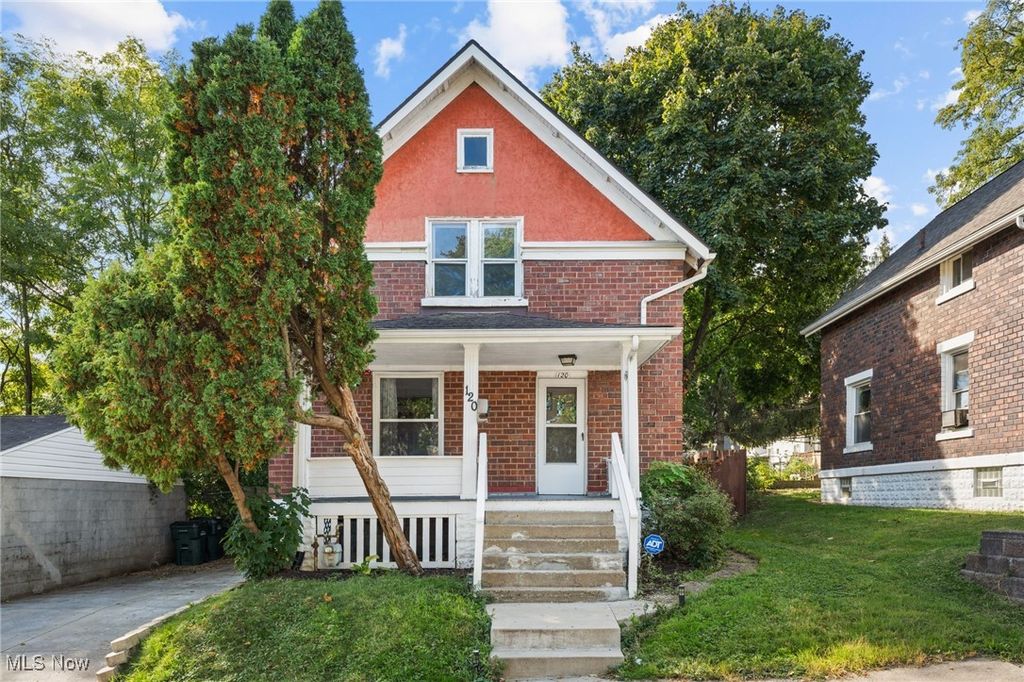 Photo of 120 Grant Avenue, Cuyahoga Falls, OH 44221 (MLS # 5164048)
