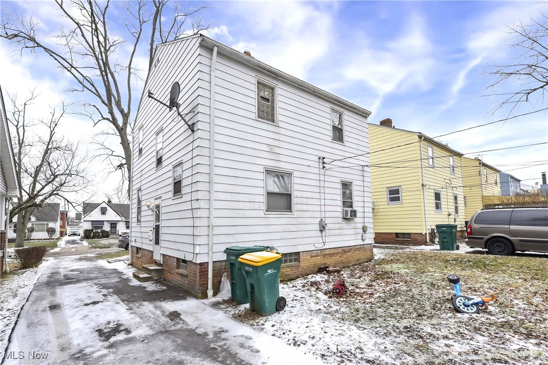 5151 Erwin Street, Maple Heights, Ohio image 3